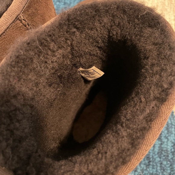 UGG “Burnt Cedar” Brown Short Boots - Picture 8 of 10